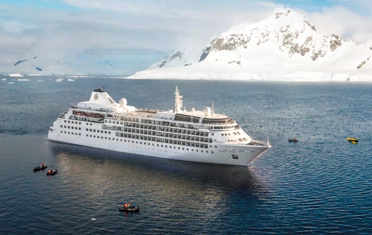 Valparaiso to Puerto Williams Antarctica & Patagonia Luxury Cruise