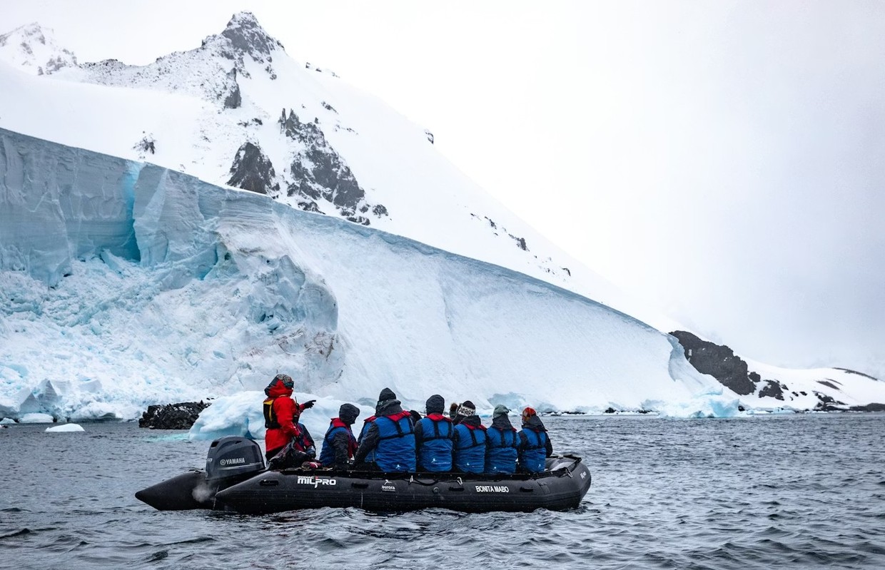 Spirit of Antarctica – Classic 11 Day Expedition