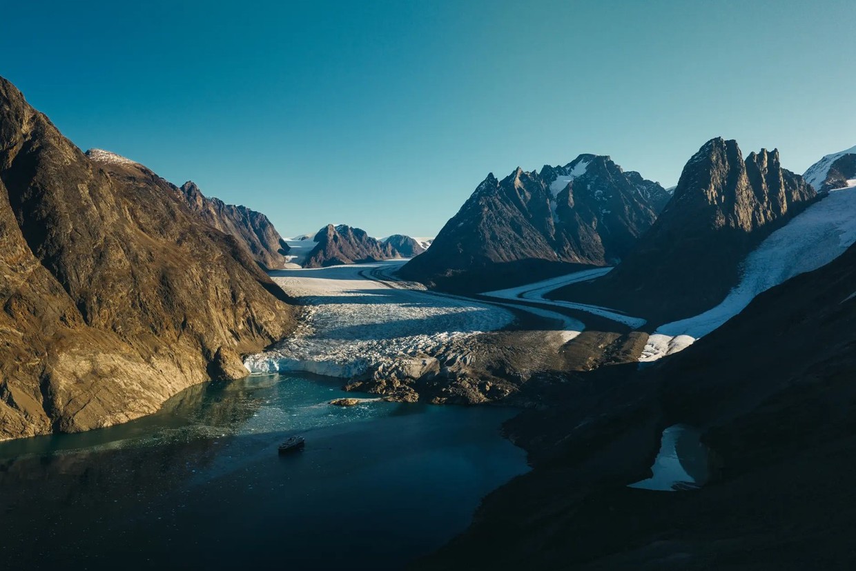 Voyage Across the Arctic: Discovering Viking Legends Beneath the Northern Lights