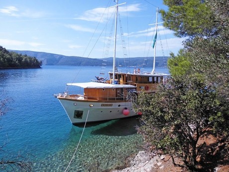 Traditional en-suite Croatian vessel